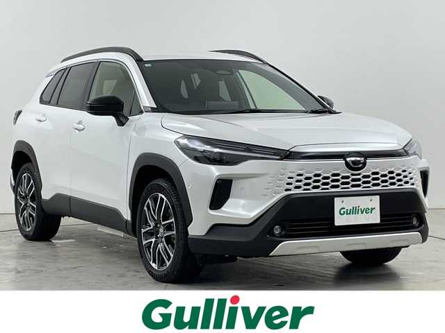 トヨタ カローラ クロス ハイブリッド Z 道央・札幌 2025(令7)年 0.1千km プラチナホワイトパールマイカ ・HYBRID　Z　4WD　/・登録済未使用車　　/　寒冷地仕様/・純正10.5インチディスプレイオーディオPlus　/・パノラミッックビューモニタ-/・Bluetooth・フルセグTV/・ETC2.0　/パーキングサポートブレーキ/・ブラインドスポットモニター/・トヨタセーフティセンス/・レーダークルーズコントロール/・プリクラッシュセーフティ/・ブラインドスポットモニター/・ハンズフリーパワーバックドア/・LEDライト/オートハイビーム/・ハーフレザーシート/シートヒーター/・純正ドライブレコーダー前後/・スマートキーｘ２