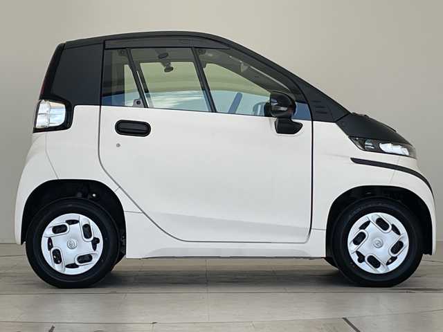 トヨタ シーポッド G 愛知県 2021(令3)年 1.1万km 白 シートヒーター/フロントウィンドウデフロスター/コーナーセンサー/LEDヘッドライト/オートライト/衝突軽減システム/スマートキー/プッシュスタート