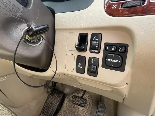 トヨタ イプサム 240u Gセレクション 島根県 2001(平13)年 12.8万km ホワイトパールマイカ 純正ナビ　/バックカメラ/純正15インチAW/運転席パワーシート/純正フロアマット