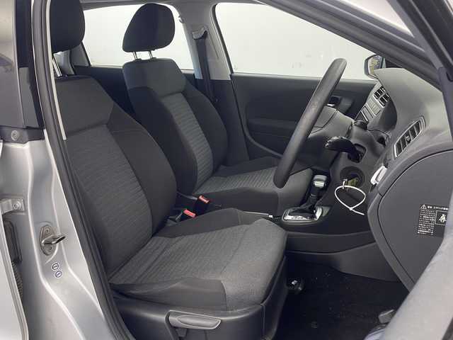 フォルクスワーゲン ポロ 1．4 コンフォートライン 栃木県 2009(平21)年 12.6万km 白／シルバー 社外ナビ/（BT/CD/DVD/AM/FM）/ETC/横滑り防止/MTモード付AT/電動格納ミラー