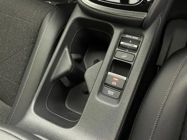 ホンダ ヴェゼル ハイブリッド e:HEV Z 埼玉県 2024(令6)年 1.9万km プラチナホワイトパール 禁煙　純正９型ＤＡ　温シート　Ｂカメラ　ＢＳＭ　ＥＴＣ　前後ドライブレコーダー　ＬＥＤヘッドライト　追従走行　ダウンヒルアシスト　寒冷地仕様　ハーフレザーシート　パワーバックドア　ＢＴ　ＵＳＢ