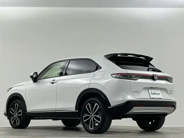 ホンダ ヴェゼル ハイブリッド e:HEV Z 埼玉県 2024(令6)年 1.9万km プラチナホワイトパール 禁煙　純正９型ＤＡ　温シート　Ｂカメラ　ＢＳＭ　ＥＴＣ　前後ドライブレコーダー　ＬＥＤヘッドライト　追従走行　ダウンヒルアシスト　寒冷地仕様　ハーフレザーシート　パワーバックドア　ＢＴ　ＵＳＢ