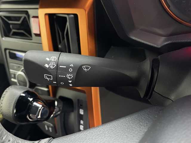 ダイハツ タフト G ターボ 鹿児島県 2023(令5)年 0.3万km シャイニングホワイトパール 純正ディスプレイオーディオ/(BT/AM/FM/フルセグTV)/ワンオーナー/Applecarplay/Androidauto/レーンキープアシスト/レーダークルーズコントロール/ガラスルーフ/HDMI入力/前後コーナーセンサー/バックカメラ/電動パーキングブレーキ/オートホールド/ステアリングスイッチ/前席シートヒーター/前方ドライブレコーダー/アイドリングストップ/ターボ/革調シートカバー/純正サイドバイザー/純正LEDヘッドライト/純正フロアマット/純正15インチアルミホイール