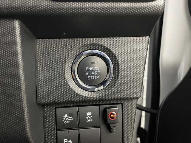 ダイハツ タフト G ターボ 鹿児島県 2023(令5)年 0.3万km シャイニングホワイトパール 純正ディスプレイオーディオ/(BT/AM/FM/フルセグTV)/ワンオーナー/Applecarplay/Androidauto/レーンキープアシスト/レーダークルーズコントロール/ガラスルーフ/HDMI入力/前後コーナーセンサー/バックカメラ/電動パーキングブレーキ/オートホールド/ステアリングスイッチ/前席シートヒーター/前方ドライブレコーダー/アイドリングストップ/ターボ/革調シートカバー/純正サイドバイザー/純正LEDヘッドライト/純正フロアマット/純正15インチアルミホイール