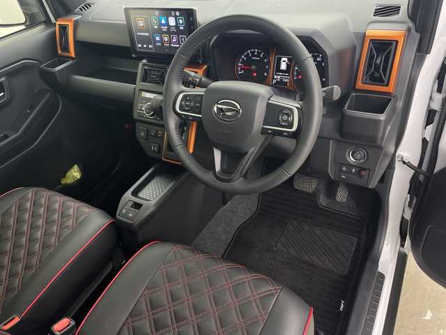 ダイハツ タフト G ターボ 鹿児島県 2023(令5)年 0.3万km シャイニングホワイトパール 純正ディスプレイオーディオ/(BT/AM/FM/フルセグTV)/ワンオーナー/Applecarplay/Androidauto/レーンキープアシスト/レーダークルーズコントロール/ガラスルーフ/HDMI入力/前後コーナーセンサー/バックカメラ/電動パーキングブレーキ/オートホールド/ステアリングスイッチ/前席シートヒーター/前方ドライブレコーダー/アイドリングストップ/ターボ/革調シートカバー/純正サイドバイザー/純正LEDヘッドライト/純正フロアマット/純正15インチアルミホイール