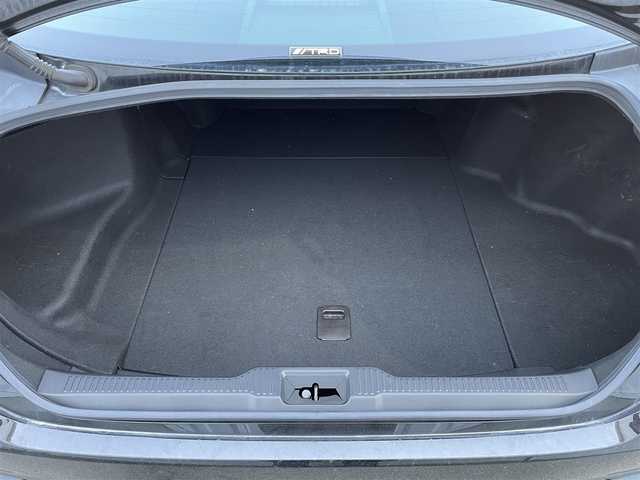 トヨタ クラウン RS 愛媛県 2018(平30)年 2.7万km ブラック 純正メーカーナビ/(Bluetooth/CD/DVD/AUX/USB/フルセグ)/ビルトインETC/バックカメラ/レーダークルーズコントロール/前後ドライブレコーダー/サンルーフ/D/N席パワーシート/純正18インチアルミホイール/プッシュスタート/スマートキー/MTモード付AT/パドルシフト/オートライト/オートマチックハイビーム/LEDヘッドライト/フォグランプ/マフラーカッター取付/100V充電/アイドリングストップ/レーンキープアシスト/純正フロアマット/純正ドアバイザー/横滑り防止装置/盗難防止装置/衝突被害軽減ブレーキ/電動パーキング/オートブレーキホールド/電動格納ミラー/テレビキャンセラー