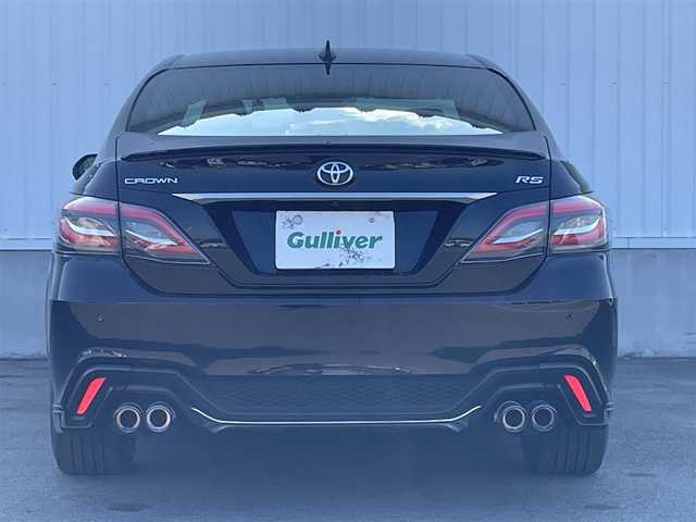 トヨタ クラウン RS 愛媛県 2018(平30)年 2.7万km ブラック 純正メーカーナビ/(Bluetooth/CD/DVD/AUX/USB/フルセグ)/ビルトインETC/バックカメラ/レーダークルーズコントロール/前後ドライブレコーダー/サンルーフ/D/N席パワーシート/純正18インチアルミホイール/プッシュスタート/スマートキー/MTモード付AT/パドルシフト/オートライト/オートマチックハイビーム/LEDヘッドライト/フォグランプ/マフラーカッター取付/100V充電/アイドリングストップ/レーンキープアシスト/純正フロアマット/純正ドアバイザー/横滑り防止装置/盗難防止装置/衝突被害軽減ブレーキ/電動パーキング/オートブレーキホールド/電動格納ミラー/テレビキャンセラー