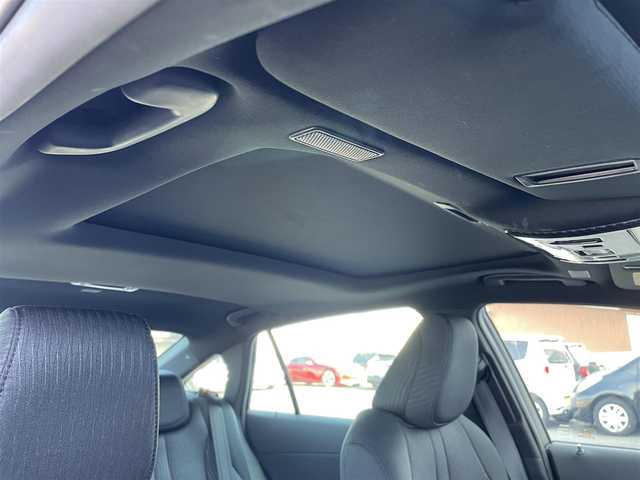 トヨタ クラウン RS 愛媛県 2018(平30)年 2.7万km ブラック 純正メーカーナビ/(Bluetooth/CD/DVD/AUX/USB/フルセグ)/ビルトインETC/バックカメラ/レーダークルーズコントロール/前後ドライブレコーダー/サンルーフ/D/N席パワーシート/純正18インチアルミホイール/プッシュスタート/スマートキー/MTモード付AT/パドルシフト/オートライト/オートマチックハイビーム/LEDヘッドライト/フォグランプ/マフラーカッター取付/100V充電/アイドリングストップ/レーンキープアシスト/純正フロアマット/純正ドアバイザー/横滑り防止装置/盗難防止装置/衝突被害軽減ブレーキ/電動パーキング/オートブレーキホールド/電動格納ミラー/テレビキャンセラー
