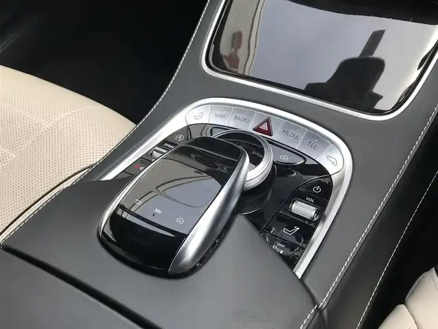 メルセデス・ベンツ Ｓ４５０ エクスクルーシブAMGラインプラ 富山県 2019(令1)年 3.8万km セレナイトグレー セレナイトグレー/ワンオーナー/AMGライン/ヘッドアップディスプレイ/全方位カメラ/バック・サイド・フロントカメラ/ブルメスターサウンドシステム/全席シートヒーター/前席シートヒーター・クーラー/パノラミックスライディングルーフ/リラクゼーション・ダイナミックシート/本革シート/前席パワーシート/電動開閉トランク/パドルシフト/純正20インチアルミホイール/電動パーキングブレーキ/メモリーシート/オートハイビーム/メルセデスベンツインテリジェンステクノロジー/・ブラインドスポットアシスト/・レーンチェンジアシスト/・アテンションアシスト/・アクティブブレーキアシスト/・道路標識アシスト/・アダプティブクルーズコントロール/純正フロアマット/ETC2.0/保証書