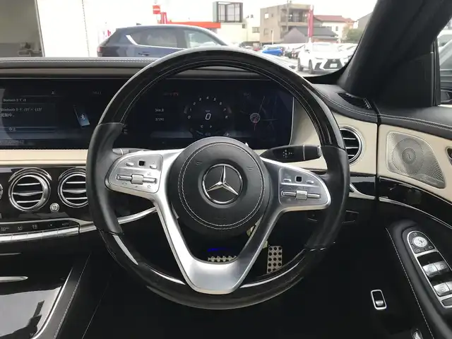 メルセデス・ベンツ Ｓ４５０ エクスクルーシブAMGラインプラ 富山県 2019(令1)年 3.8万km セレナイトグレー セレナイトグレー/ワンオーナー/AMGライン/ヘッドアップディスプレイ/全方位カメラ/バック・サイド・フロントカメラ/ブルメスターサウンドシステム/全席シートヒーター/前席シートヒーター・クーラー/パノラミックスライディングルーフ/リラクゼーション・ダイナミックシート/本革シート/前席パワーシート/電動開閉トランク/パドルシフト/純正20インチアルミホイール/電動パーキングブレーキ/メモリーシート/オートハイビーム/メルセデスベンツインテリジェンステクノロジー/・ブラインドスポットアシスト/・レーンチェンジアシスト/・アテンションアシスト/・アクティブブレーキアシスト/・道路標識アシスト/・アダプティブクルーズコントロール/純正フロアマット/ETC2.0/保証書