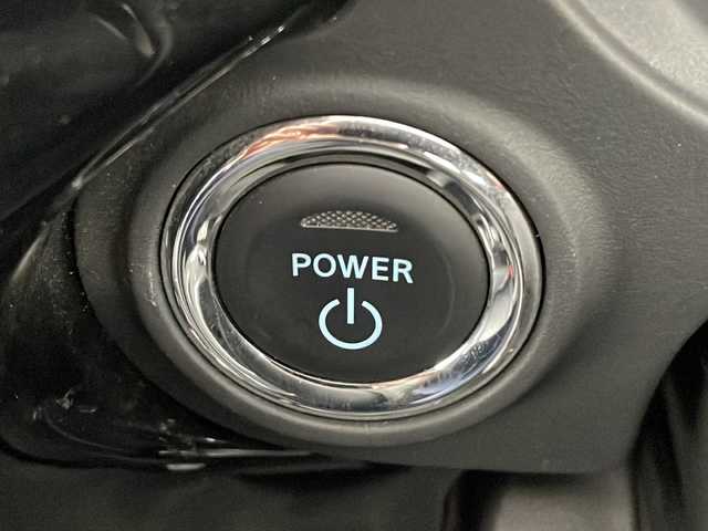 三菱 アウトランダー ＰＨＥＶ Sエディション 道央・札幌 2019(令1)年 6.8万km ルビーブラックP ・4WD  /サンルーフ　/・アダプティブクルーズコントロール/・衝突軽減ブレーキ/・車線逸脱防止機能/・純正ディスプレイオーディオ  /・マルチ全方位モニター/・前席シートヒーター/・前席パワーシート/・パワーバックドア/・ステアリングヒーター/・パドルシフト/・AC1500W電源/・純正18インチAW