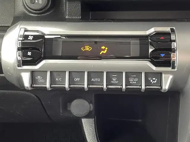 スズキ クロスビー HYBRID MZ 熊本県 2020(令2)年 4.5万km キャラバンアイボリーパールメタリック/ブラック 2トーンルーフ 純正ナビ（ＣＤ・ＤＶＤ・フルセグ・ＢＴ・ＵＳＢ）/全周囲カメラ　/純正前方ドライブレコーダー　/ビルトインＥＴＣ　/前席シートヒーター　/スズキセーフティサポート/・衝突軽減ブレーキ　/・車線逸脱防止支援システム/・誤発進抑制機能/・リアコーナーセンサー/・クルーズコントロール/横滑り防止/アイドリングストップ/パドルシフト/純正フロアマット/オートライト/LEDヘッドライト/フォグランプ/スマートキー/プッシュスタート/スペアキー1本/保証書/取扱説明書