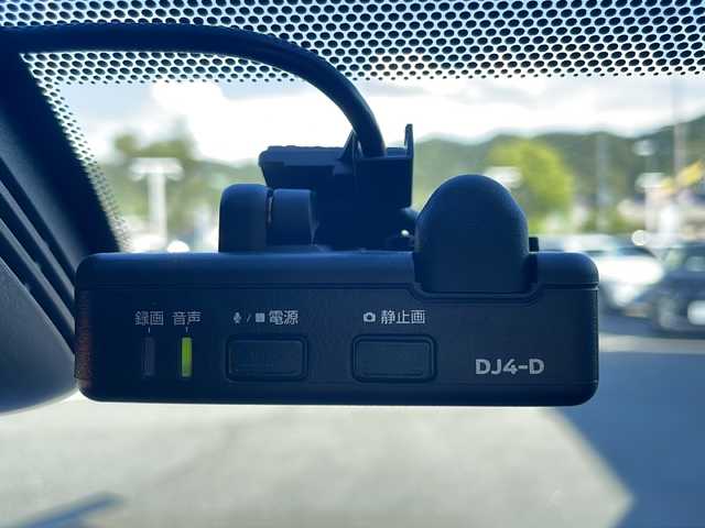 日産 セレナ ハイウェイスター V 大阪府 2021(令3)年 2.1万km ダイヤモンドブラック 純正10型SDナビ(フルセグTV/CD/DVD/BT)/アラウンドビューモニター/プロパイロット/エマージェンシーブレーキ/コーナーセンサー/BSM/両側パワスラ/ドラレコ/ETC/デジタルインナーミラー/USBポート/純正LEDヘッドライト/純正フロアマット/純正16インチアルミホイール