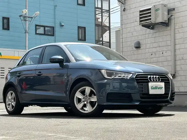 アウディ Ａ１ SB 1．0TFSI 道央・札幌 2016(平28)年 3.2万km ユートピアブルーM ４WD/純正ナビ(TV/BT/FM/AM/CD/DVD)/コーナーセンサー/積み込みスタッドレスタイヤ（純正AW）/ETC/ドライブレコーダー