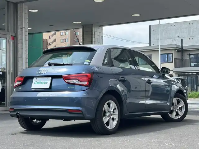 アウディ Ａ１ SB 1．0TFSI 道央・札幌 2016(平28)年 3.2万km ユートピアブルーM ４WD/純正ナビ(TV/BT/FM/AM/CD/DVD)/コーナーセンサー/積み込みスタッドレスタイヤ（純正AW）/ETC/ドライブレコーダー