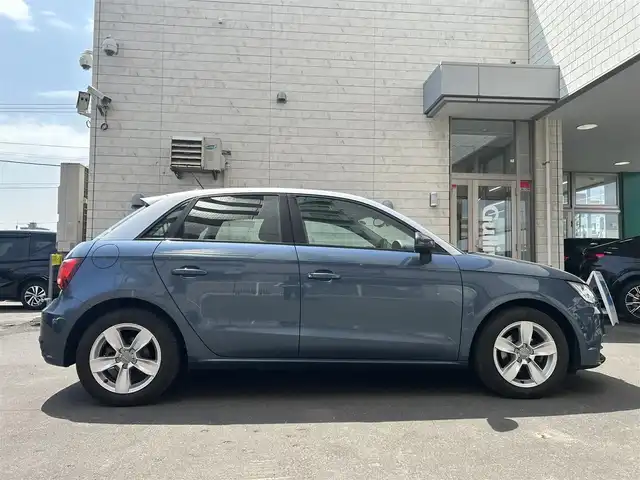 アウディ Ａ１ SB 1．0TFSI 道央・札幌 2016(平28)年 3.2万km ユートピアブルーM ４WD/純正ナビ(TV/BT/FM/AM/CD/DVD)/コーナーセンサー/積み込みスタッドレスタイヤ（純正AW）/ETC/ドライブレコーダー