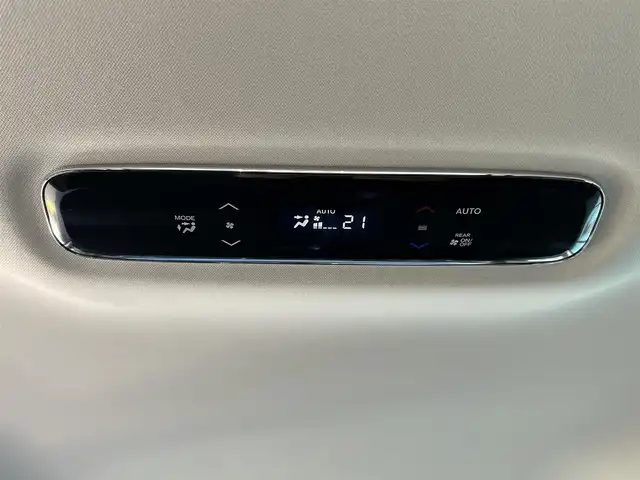 ホンダ オデッセイ ハイブリッド アブソルート・EXホンダセンジング 島根県 2019(令1)年 3.6万km クリスタルブラックパール 純正9インチナビ/CD/DVD/DTV/Bluetooth/HDMI/USB/マルチビューカメラ/スマートパーキングアシスト/コーナーセンサー /BSM/ウェルカムライト付両側パワースライドドア/ホンダセンシング/・衝突軽減ブレーキ/・歩行者事故低減ステアリング/・アダプティブクルーズコントロール/・車線維持支援システム（LKAS）/・路外逸脱抑制機能/・誤発進抑制機能/・先行車発進お知らせ機能/・標識認識機能/ビルトインETC2.0/大型アームレスト/前席パワーシート/シートヒーター/ミラーヒーター/革巻きステアリングホイール/ステアリングスイッチ/LEDオートライト/LEDフォグランプ/前後ドライブレコーダー/プラズマクラスター付左右独立オートエアコン/リアオートエアコン/取扱説明車/新車時保証書