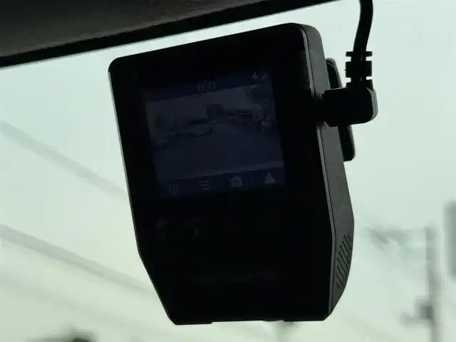 トヨタ ルーミー G 千葉県 2020(令2)年 2.8万km パールホワイトⅢ 社外メモリナビ（AM/FM/CD/DVD/フルセグTV/Bluetooth）/バックカメラ/全方位カメラ/ドライブレコーダー/クルーズコントロール/衝突軽減ブレーキ/両側パワースライドドア/ETC/LEDヘッドライト/純正フロアマット/横滑り防止装置/プッシュスタート/スマートキー/ドアバイザー