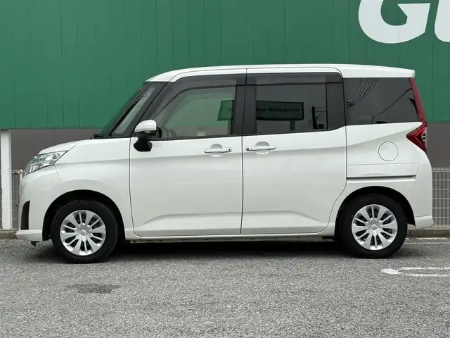トヨタ ルーミー G 千葉県 2020(令2)年 2.8万km パールホワイトⅢ 社外メモリナビ（AM/FM/CD/DVD/フルセグTV/Bluetooth）/バックカメラ/全方位カメラ/ドライブレコーダー/クルーズコントロール/衝突軽減ブレーキ/両側パワースライドドア/ETC/LEDヘッドライト/純正フロアマット/横滑り防止装置/プッシュスタート/スマートキー/ドアバイザー