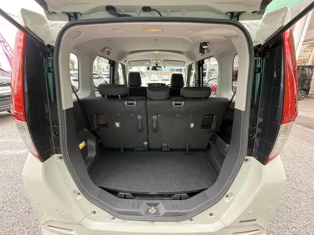 トヨタ ルーミー G 千葉県 2020(令2)年 2.8万km パールホワイトⅢ 社外メモリナビ（AM/FM/CD/DVD/フルセグTV/Bluetooth）/バックカメラ/全方位カメラ/ドライブレコーダー/クルーズコントロール/衝突軽減ブレーキ/両側パワースライドドア/ETC/LEDヘッドライト/純正フロアマット/横滑り防止装置/プッシュスタート/スマートキー/ドアバイザー