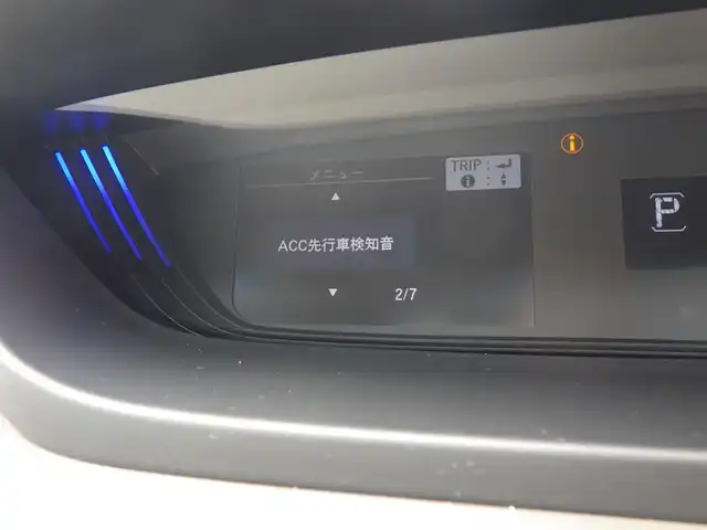 ホンダ フリード G ホンダセンシング 千葉県 2022(令4)年 1.8万km シーグラスブルーパール ホンダセンシング/・衝突軽減ブレーキ（CMBS）/・車線維持支援システム（LKAS）/・アダプティブクルーズコントロール（ACC）/・オートハイビーム/・先行車発進お知らせ機能/両側パワースライドドア/純正メモリーナビ/地デジTV/【DVD/CD再生可　Bluetooth接続】/バックカメラ/ドライブレコーダー（前後撮影）/前席シートヒーター/ステアリングスイッチ/ETC/LEDヘッドライト/ウインカーミラー/Hondaスマートキー