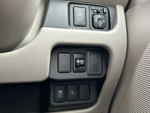 日産 デイズ X 茨城県 2015(平27)年 8.4万km アゼリアピンク 純正ナビ/（FM/AM/BT/フルセグ） /スマートキー /全方位カメラ /衝突軽減ブレーキ /ハロゲンヘッドライト /フロアマット純正 /横滑り防止装置 /プッシュスタート /パワーステアリング /パワーウィンドウ