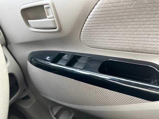 日産 デイズ X 茨城県 2015(平27)年 8.4万km アゼリアピンク 純正ナビ/（FM/AM/BT/フルセグ） /スマートキー /全方位カメラ /衝突軽減ブレーキ /ハロゲンヘッドライト /フロアマット純正 /横滑り防止装置 /プッシュスタート /パワーステアリング /パワーウィンドウ