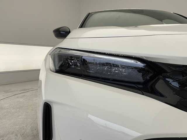 ホンダ シビック タイプR 愛知県 2025(令7)年 0.1万km未満 チャンピオンシップホワイト 登録済未使用車/衝突軽減システム/純正9型ディズプレイオーディオ　ナビあり/レーダークルーズコントロール/フルセグ/Bluetooth/バックカメラ/コーナーセンサー/純正アルミホイール/キャリパー/ETC2.0/ブラインドスポットモニター/LEDヘッドライト/オートマチックハイビーム/ステアリングスイッチ/スマートキー/プッシュスタート
