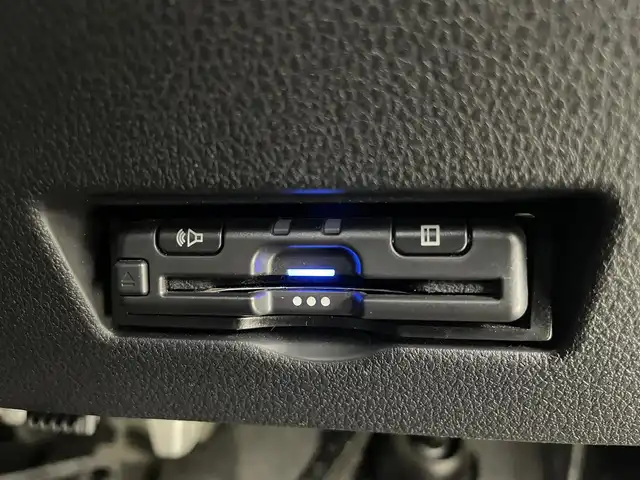 ダイハツ アトレー バン RS 茨城県 2022(令4)年 6.6万km オフビートカーキM 社外ナビ/バックカメラ/フルセグ/衝突被害軽減ブレーキ/車線逸脱抑制装置/レーダークルーズコントロール/オートマチックハイビーム/クリアランスソナー/両側電動スライドドア/ETC/ドラレコ/シートカバー/LEDヘッドライト/スマートキー