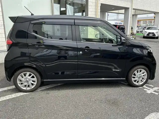日産 デイズ ハイウェイスターX 埼玉県 2019(令1)年 0.9万km ブラック 純正SDナビ/　ワンセグ/CD/BT/SD/AUX/【MDV-D308BTW】/バックカメラ/エマージェンシーブレーキ/クリアランスソナー/車線脱線警報（LDW）/アイドリングストップ/社外前後ドライブレコーダー/【ZDR016】/LEDヘッドライト/電動格納ミラー/ドアバイザー/ETC/プッシュスタート/スマートキー/スペアキー/保証書/取扱説明書/純正フロアマット