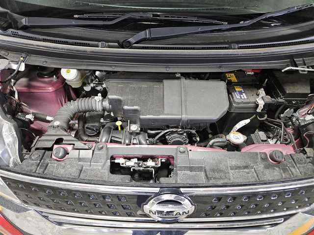 日産 デイズ ルークス HWS X Vセレクション 群馬県 2018(平30)年 2.7万km スパークリングレッド/ブラック 純正ナビ(Bluetooth/CD/DVD)/フルセグTV/両側パワースライドドア/バック/サイド/フロントカメラ/ドライブレコーダー/ソナー機能/インテリジェントエマージェンシーブレーキ/踏み間違い防止アシスト/車線逸脱警報/ビークルダイナミクスコントロール/LEDヘッドランプ/オートライト/ハイビームアシスト/オートエアコン/本革巻きステアリング/ステアリングスイッチ/合皮/スエード調クロスコンビシート/後席サンシェード/純正15インチアルミホイール/インテリジェントキー/プッシュエンジンスターター/イモビライザー/禁煙車