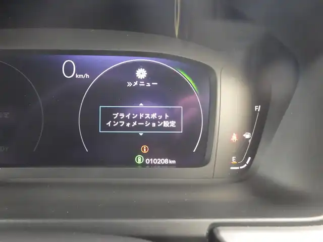 ホンダ ステップワゴン スパーダ eHEV プレミアムライン 千葉県 2023(令5)年 1.1万km プラチナホワイトパール ホンダセンシング/・衝突軽減ブレーキ（CMBS）/・車線維持支援システム（LKAS）/・アダプティブクルーズコントロール（ACC）/・後方誤発進抑制機能/・誤発進抑制機能/・ブラインドスポットインフォメーション/パワーバックドア/両側パワースライドドア/純正メモリーナビ/地デジTV/【DVD/CD再生機能　Bluetooth接続】/マルチビューカメラシステム/フリップダウンモニター/ハーフレザーシート/前席シートヒーター/革巻きステアリング/ステアリングスイッチ/ETC/LEDヘッドライト/ウインカーミラー/コーナーセンサー/純正17インチアルミホイル/サイド/カーテンエアバッグ/Honda スマートキー