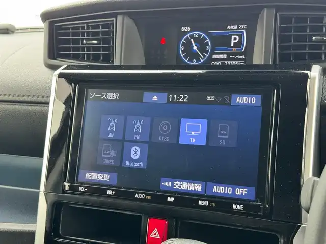 トヨタ ルーミー カスタムG－T 滋賀県 2022(令4)年 2.4万km ブラックマイカメタリック ワンオーナー/純正9インチフルセグナビ/　フルセグ Bluetooth CD DVD SD AM FM/パノラミックビューモニター/モデリスタエアロ /スマートアシスト/衝突回避支援ブレーキ/衝突警報機能/車線逸脱警報機能/路側逸脱警報/ふらつき警報/ブレーキ制御付誤発進抑制機能/先行車発進お知らせ機能/アダプティブドライビングビーム/サイドビューランプ/コーナーセンサー/標識認識機能/アダプティブクルーズコントロール/両側パワースライドドア/ビルトインETC/ローダウン（RSRダウンサス）純正サス積み込み/シートヒーター/純正15インチアルミ/純正ドアバイザー/純正フロアマット/スマートキー×2/