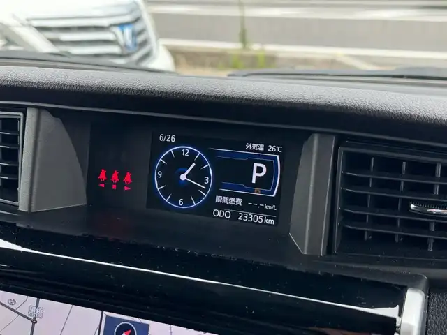 トヨタ ルーミー カスタムG－T 滋賀県 2022(令4)年 2.4万km ブラックマイカメタリック ワンオーナー/純正9インチフルセグナビ/　フルセグ Bluetooth CD DVD SD AM FM/パノラミックビューモニター/モデリスタエアロ /スマートアシスト/衝突回避支援ブレーキ/衝突警報機能/車線逸脱警報機能/路側逸脱警報/ふらつき警報/ブレーキ制御付誤発進抑制機能/先行車発進お知らせ機能/アダプティブドライビングビーム/サイドビューランプ/コーナーセンサー/標識認識機能/アダプティブクルーズコントロール/両側パワースライドドア/ビルトインETC/ローダウン（RSRダウンサス）純正サス積み込み/シートヒーター/純正15インチアルミ/純正ドアバイザー/純正フロアマット/スマートキー×2/
