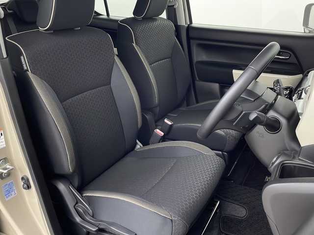 スズキ クロスビー HYBRID MZ 埼玉県 2019(平31)年 1.2万km キャラバンアイボリーパールメタリック/ホワイト 2トーンルーフ 純正ナビ/(TV/FM/AM/SD/BT/CD)/バックカメラ/アイドリングストップ/衝突被害軽減ブレーキ/車線逸脱抑制装置/クルーズコントロール/パドルシフト/オートマチックハイビーム/クリアランスソナー/ETC/前席シートヒーター/純正16インチアルミホイール/LEDヘッドライト/スマートキー/プッシュスタート/ドアバイザー/ウインカーミラー/フォグランプ/純正フロアマット/革巻きハンドル