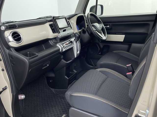 スズキ クロスビー HYBRID MZ 埼玉県 2019(平31)年 1.2万km キャラバンアイボリーパールメタリック/ホワイト 2トーンルーフ 純正ナビ/(TV/FM/AM/SD/BT/CD)/バックカメラ/アイドリングストップ/衝突被害軽減ブレーキ/車線逸脱抑制装置/クルーズコントロール/パドルシフト/オートマチックハイビーム/クリアランスソナー/ETC/前席シートヒーター/純正16インチアルミホイール/LEDヘッドライト/スマートキー/プッシュスタート/ドアバイザー/ウインカーミラー/フォグランプ/純正フロアマット/革巻きハンドル