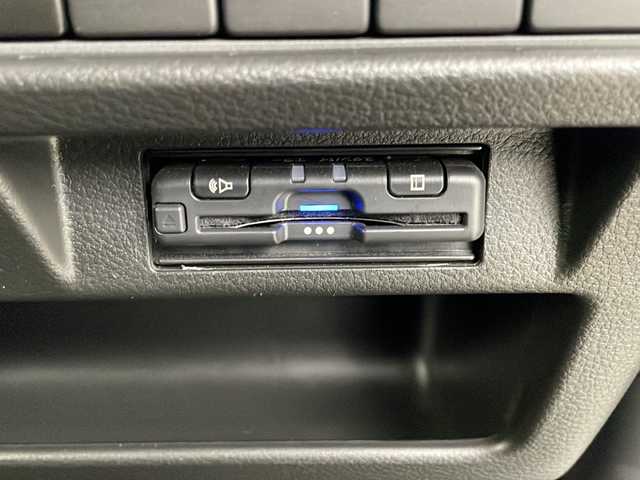 スズキ クロスビー HYBRID MZ 埼玉県 2019(平31)年 1.2万km キャラバンアイボリーパールメタリック/ホワイト 2トーンルーフ 純正ナビ/(TV/FM/AM/SD/BT/CD)/バックカメラ/アイドリングストップ/衝突被害軽減ブレーキ/車線逸脱抑制装置/クルーズコントロール/パドルシフト/オートマチックハイビーム/クリアランスソナー/ETC/前席シートヒーター/純正16インチアルミホイール/LEDヘッドライト/スマートキー/プッシュスタート/ドアバイザー/ウインカーミラー/フォグランプ/純正フロアマット/革巻きハンドル