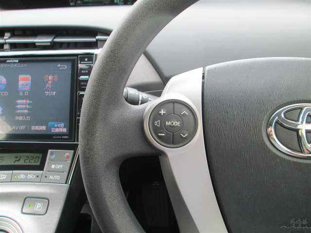 トヨタ プリウス S ツーリングセレクション 千葉県 2014(平26)年 4.7万km ホワイトパールクリスタルシャイン 社外9インチSDナビ・フルセグTV/バックカメラ/社外オーディオ【CD/SD/DVD/BT】/社外ドライブレコーダー/ヘッドライトウォッシャー/ウインカードアミラー/LEDヘッドライト/フォグランプ/スマートキー/ETC/H27、28、29、30、31、/　R2、3、4、6年記録簿有