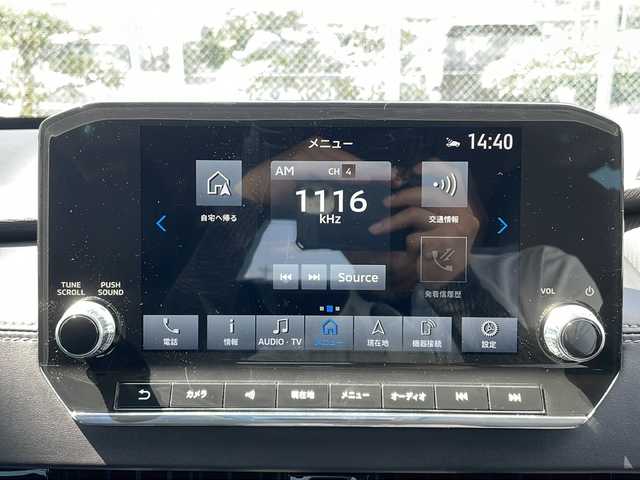 三菱 アウトランダー ＰＨＥＶ G 山口県 2022(令4)年 2.6万km ホワイトダイヤモンド 純正スマートフォン連携ナビ/・フルセグテレビ/・Bluetooth/・AM/FM/ワンオーナー/マルチアラウンドモニター/パワーバックドア/ヘッドアップディスプレイ/プラグインハイブリッド/スマートキー/プッシュスタート/クルーズコントロール（追従あり）/電動パーキングブレーキ/シートヒーター/ステアリングヒーター/パドルシフト/ルーフレール/シガーソケット/USB充電ポート/type-Cソケット×３/ペダルオペレーションモード/安全装置/・FCMブレーキアシスト/・誤発進抑制機能/・エマージェンシーストップシグナルシステム /マッドガード/リアバンパープロテクター