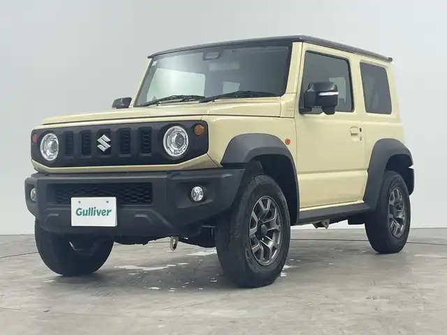 スズキ ジムニー シエラ JC 三重県 2023(令5)年 3.3万km シフォンアイボリーメタリックブラック2トーンルーフ 社外ナビ　/【ＣＤ／ＤＶＤ／ＳＤ／Ｂｌｕｅｔｏｏｔｈ／】/地デジ対応TV/衝突軽減ブレーキ　/クルーズコントロール　/ＬＥＤヘッドライト　/オートライト／オートハイビーム機能　/ステアリングリモコン　/ＥＴＣ　/シートヒーター