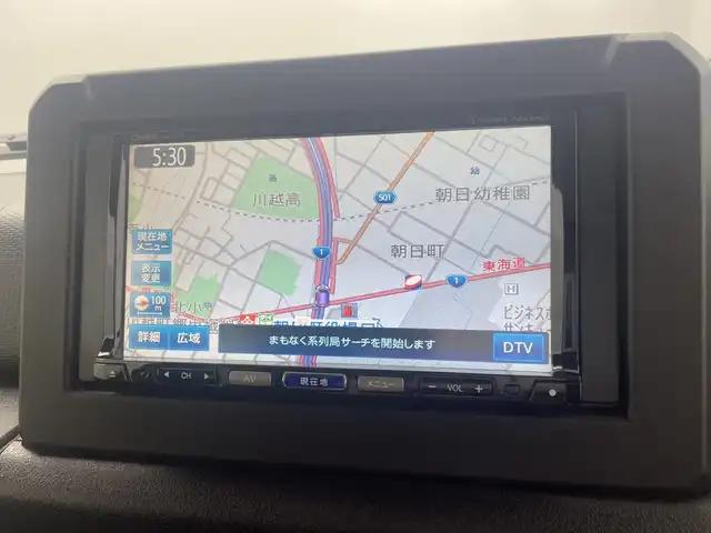 スズキ ジムニー シエラ JC 三重県 2023(令5)年 3.3万km シフォンアイボリーメタリックブラック2トーンルーフ 社外ナビ　/【ＣＤ／ＤＶＤ／ＳＤ／Ｂｌｕｅｔｏｏｔｈ／】/地デジ対応TV/衝突軽減ブレーキ　/クルーズコントロール　/ＬＥＤヘッドライト　/オートライト／オートハイビーム機能　/ステアリングリモコン　/ＥＴＣ　/シートヒーター