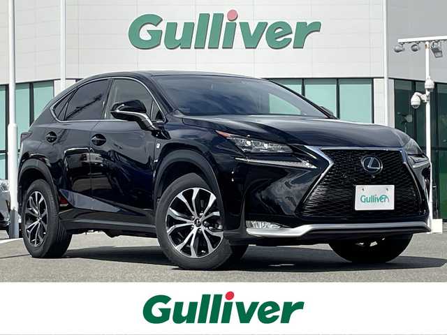 レクサス ＮＸ 300h Fスポーツ 佐賀県 2015(平27)年 8.3万km ブラック チルト＆スライド式ムーンルーフ/純正ナビゲーション/・AM/FM/CD/DVD/フルセグ/BT//・パノラミックビューモニター/赤黒コンビレザーシート/・パワーシート「運転席/助手席」/・シートベンチレーション「運転席/助手席」/・シートヒーター「運転席/助手席」/・シートメモリー/ブラインドスポットモニター/レーダー探知機/パドルシフト/ステアリングヒーター/パワーバックドア/電動パーキングブレーキ/・オートホールド機能付/純正18インチアルミホイール/純正フロアマット/革巻きステアリング/ステアリングリモコン/USB入力端子/スマートキー/ETC/新車保証書/取扱説明書/スペアキー1本/プリクラッシュセーフティシステム（PCS）/・レーダークルーズコントロール/・レーンディパーチャーアラート（LDA：車線逸脱警報）/・オートマチックハイビーム（AHB）/・リヤクロストラフィックアラート（RCTA） /・VSC（車両安定制御システム）/・TRC（トラクションコントロール）/・ABS（アンチロックブレーキシステム）/・EBD（電子制動力配分制御）/・ヒルスタートアシストコントロール