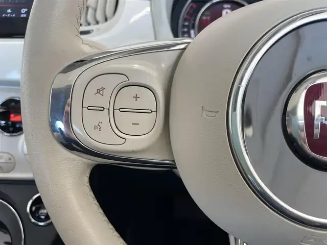フィアット ５００ 1．2 ドルチェ 静岡県 2022(令4)年 2.3万km ボサノバホワイト 純正ディスプレイオーディオ/（USB/Bluetooth）/クルーズコントロール/ハーフレザーシート/LEDヘッドライト/前後ドライブレコーダー/ETC/アイドリングストップ