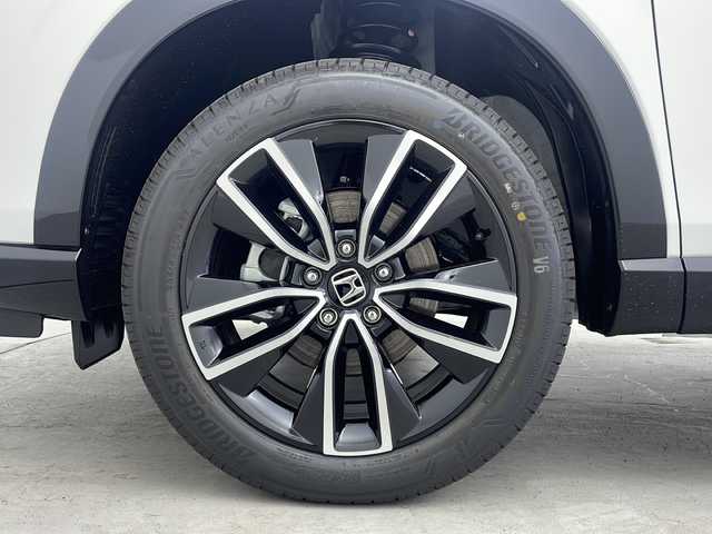 ホンダ ヴェゼル ハイブリッド e:HEV Z 大阪府 2025(令7)年 0.1千km プラチナホワイトパール 純正9インチディスプレイオーディオ/【ナビ有/AM/FM/Bluetooth/フルセグTV】/バックカメラ/ビルトインETC2.0/置くだけ充電/電動パーキングブレーキ/ホンダセンシング/・衝突軽減ブレーキ(CMBS)/・路外逸脱抑制機能/・アダプティブ・クルーズ・コントロール/・車線維持支援システム/・トラフィックジャムアシスト/・急アクセル抑制機能/・標識認識機能/・ブラインドスポットモニター/純正18インチAW/スペアキー×1