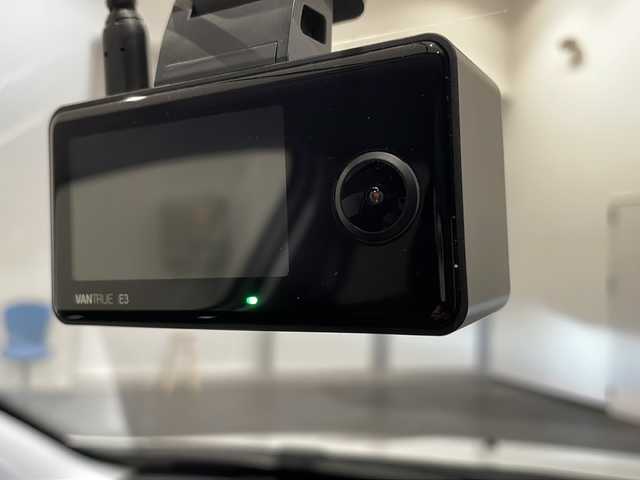 プジョー ２００８ アリュール 新潟県 2019(平31)年 3.5万km 白 バックカメラ/Bluetooth通話/ETC/シートヒーター（D席、N席）/ドライブレコーダー/クルーズコントロール/横滑り防止装置/レーンアシスト/盗難防止装置/衝突被害軽減システム/アイドリングストップ/ディスプレイオーディオ