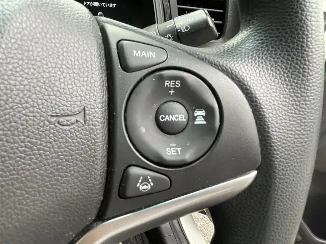 ホンダ フィット ハイブリット Fコンフォートエディション 長崎県 2019(令1)年 10.3万km プラチナホワイトパール 登録時102565km/純正ナビ/・TV/・Bluetooth/・DVD/ビルトインETC/バックカメラ/シートヒーター/レーダークルーズコントロール/ドライブレコーダー/電動格納ミラー/ドアバイザー