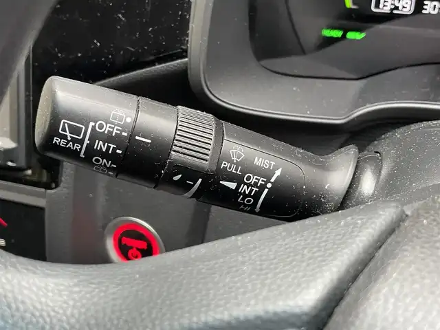 ホンダ フィット ハイブリット Fコンフォートエディション 長崎県 2019(令1)年 10.3万km プラチナホワイトパール 登録時102565km/純正ナビ/・TV/・Bluetooth/・DVD/ビルトインETC/バックカメラ/シートヒーター/レーダークルーズコントロール/ドライブレコーダー/電動格納ミラー/ドアバイザー