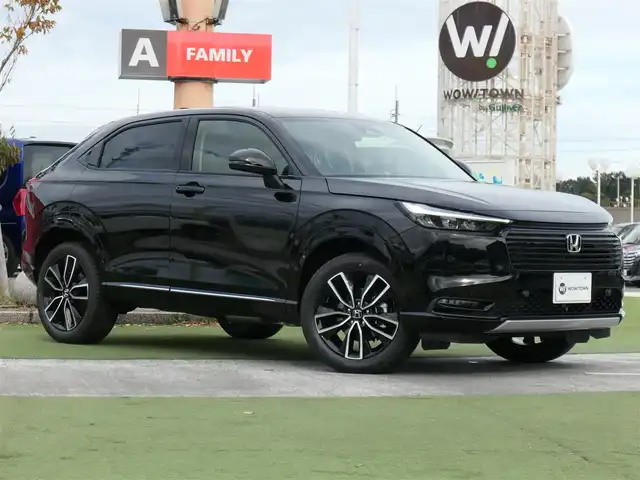 ホンダ ヴェゼル ハイブリッド e:HEV Z 千葉県 2025(令7)年 0.1千km クリスタルブラックパール e:HEV Z　4VC4AZ　Honda CONNECTディスプレー+ETC2.0車載器+ワイヤレス充電器(231000)/ホンダセンシング/・衝突軽減ブレーキ（CMBS）/・車線維持支援システム（LKAS）/・アダプティブクルーズコントロール（ACC）/・ブラインドスポットインフォメーション/・後方誤発進抑制機能/・誤発進抑制機能/パワーバックドア/ハーフレザーシート/前席シートヒーター/純正コネクトナビ/地デジTV/【Bluetooth接続】/【Apple CarPlay　Android Auto対応】/バックカメラ/ワイヤレス充電/革巻きステアリング/ステアリングスイッチ/パドルシフト/ETC（2.0）/LEDヘッドライト/フォグライト/ウインカーミラー/コーナーセンサー/純正18インチアルミホイル/サイド/カーテンエアバッグ/Honda スマートキー