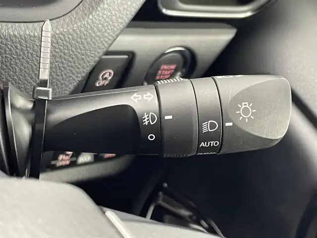 トヨタ ノア Si ダブルバイビーⅢ 埼玉県 2021(令3)年 1.8万km ホワイトパールクリスタルシャイン モデリスタコンプリトカー/MULTIUTILITY（マルチユーティリティ）/純正9インチナビ/ CD DVD 地デジTV Bluetooth/バックカメラ/プリクラッシュセーフティ/レーンキープアシスト/クルーズコントロール/両側パワースライドドア/マルチユースボード/MU専用シートカバー/LEDオートライト/ETC