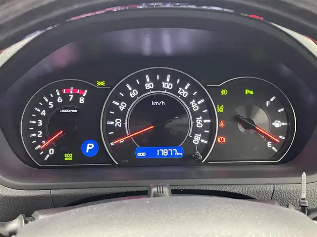 トヨタ ノア Si ダブルバイビーⅢ 埼玉県 2021(令3)年 1.8万km ホワイトパールクリスタルシャイン モデリスタコンプリトカー/MULTIUTILITY（マルチユーティリティ）/純正9インチナビ/ CD DVD 地デジTV Bluetooth/バックカメラ/プリクラッシュセーフティ/レーンキープアシスト/クルーズコントロール/両側パワースライドドア/マルチユースボード/MU専用シートカバー/LEDオートライト/ETC